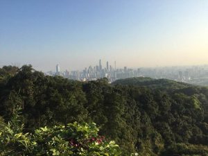 foto da vista da cidade da montanha Baiyun